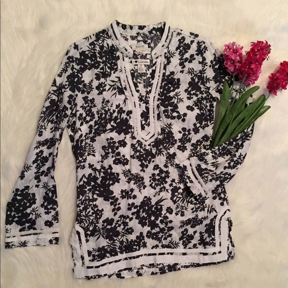 Malvin I Love Linen blue Floral Top
